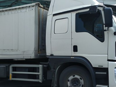 如何更换集成吊顶灯？集成吊顶灯的安装与维护