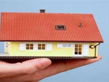 违章建筑被砸毁是否需赔偿