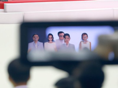 电视投屏怎么设置及电视投屏怎么设置自动播放下一集