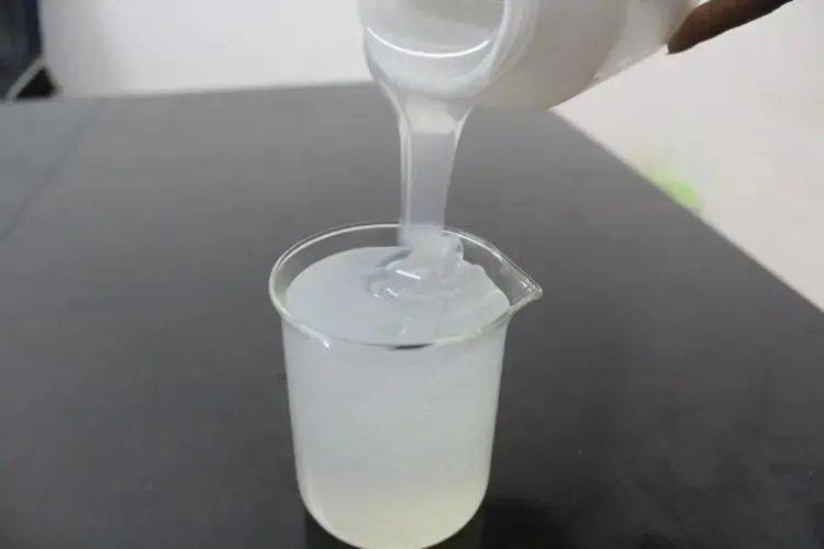 乳胶漆vs壁布怎么选？大多数人都选错了