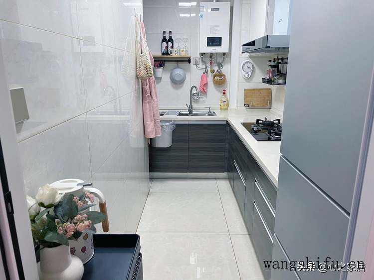 70㎡简约家装风格,小而温馨简而时尚,小客厅大阳台打造多样生活 旧房翻新 第7张 70㎡简约家装风格,小而温馨简而时尚,小客厅大阳台打造多样生活 旧房翻新 粉刷匠第7张 70㎡简约家装风格,小而温馨简而时尚,小客厅大阳台打造多样生活 旧房翻新 第7张 70㎡简约家装风格,小而温馨简而时尚,小客厅大阳台打造多样生活 旧房翻新 粉刷匠第7张