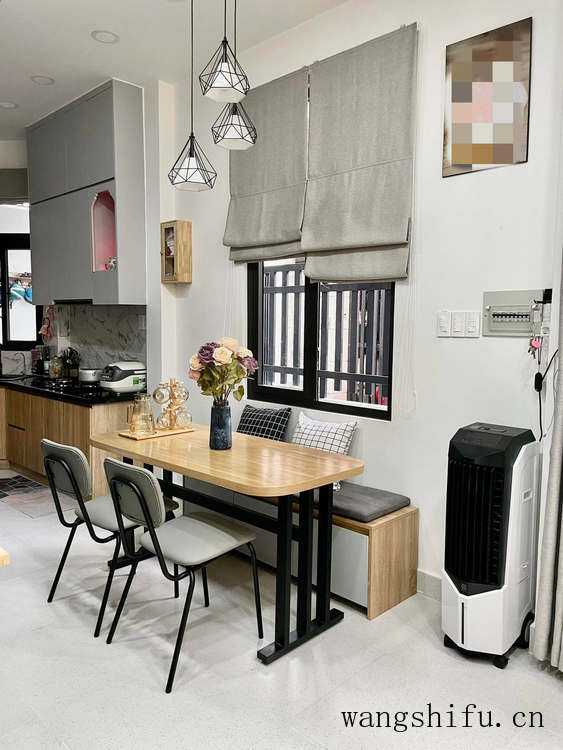 占地28㎡老房,挂了3年没卖掉,重装2层变3层,留给女儿自住挺好 占地28㎡老房,挂了3年没卖掉,重装2层变3层,留给女儿自住挺好